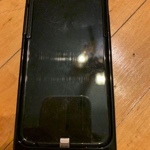 iPhone 6 Charging Case